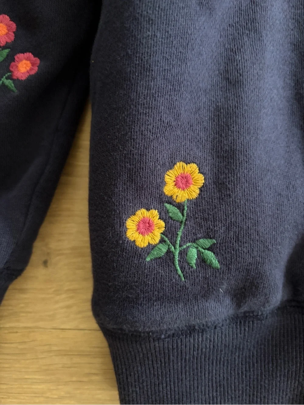 Mini Boden cozy Sherpa jacket embroidered floral - size 8-9